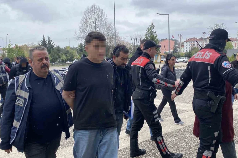 Bolu’da iki genci silahla yaralayan 3 şüpheli tutuklandı 