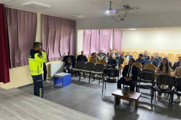 Bolu’da kış önlemleri için güvenli sürüş bilgilendirmesi yapıldı 