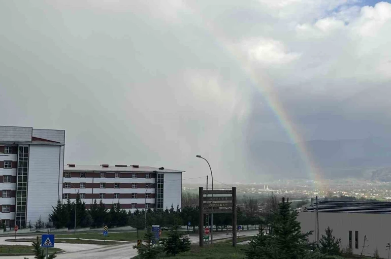 Bolu’da yağmur sonrası gökkuşağı şöleni