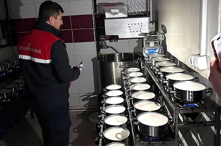 Bolvadin ve Dazkırı’da gıda işletmelerine yönelik denetim 