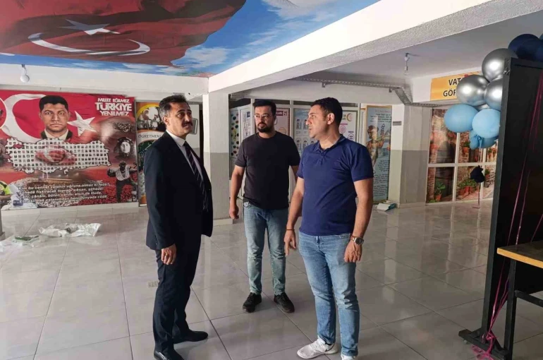 Bolvadin’deki okullarda bakım ve onarım çalışmaları sürüyor 