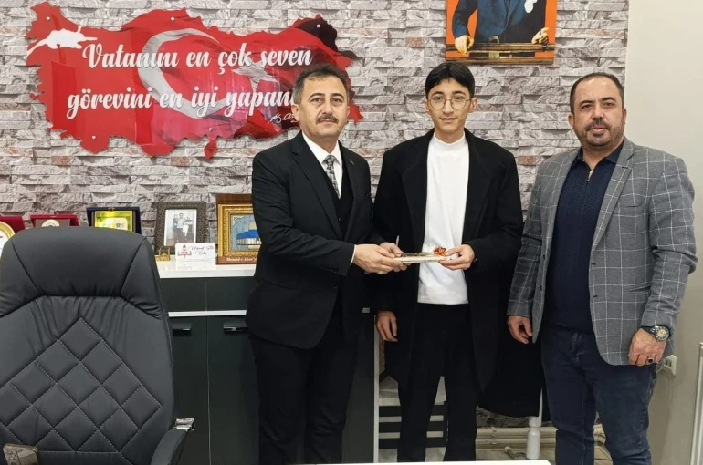 Bolvadinli genç hatipten büyük başarı 