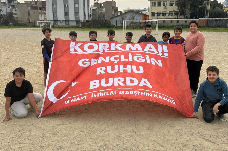 Bornovalı kursiyerlerden ’Korkma’ mesajı