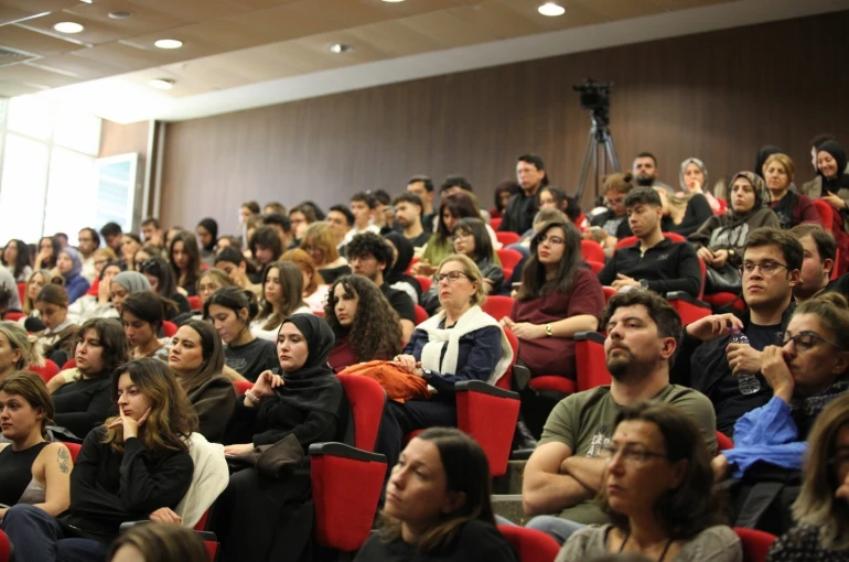 Boşanma ve kadına karşı şiddet paneli düzenlendi