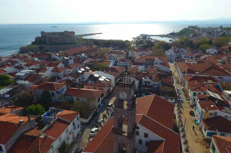 Bozcaada’ya bayramda o araçların geçişleri yasaklandı 