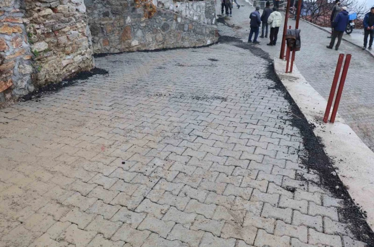 Bozdoğan Belediyesi, genç kızın yol isteğini yerine getirdi 