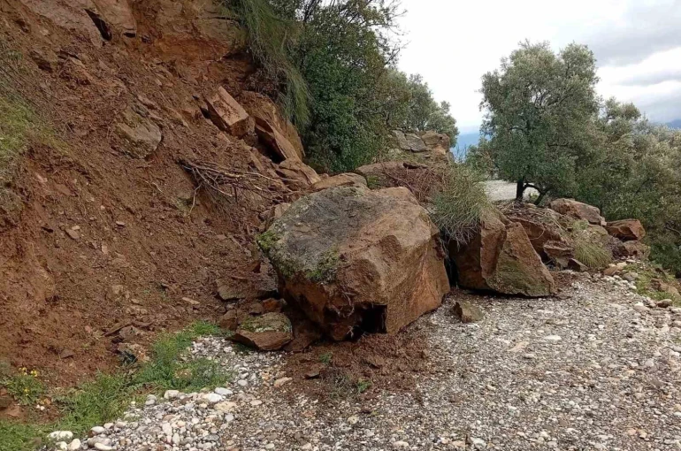 Bozdoğan Belediyesi, yağış sonrasında sahada