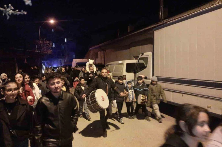 Bozkır’da geleneksel Ramazan coşkusu çocuklarla canlandı