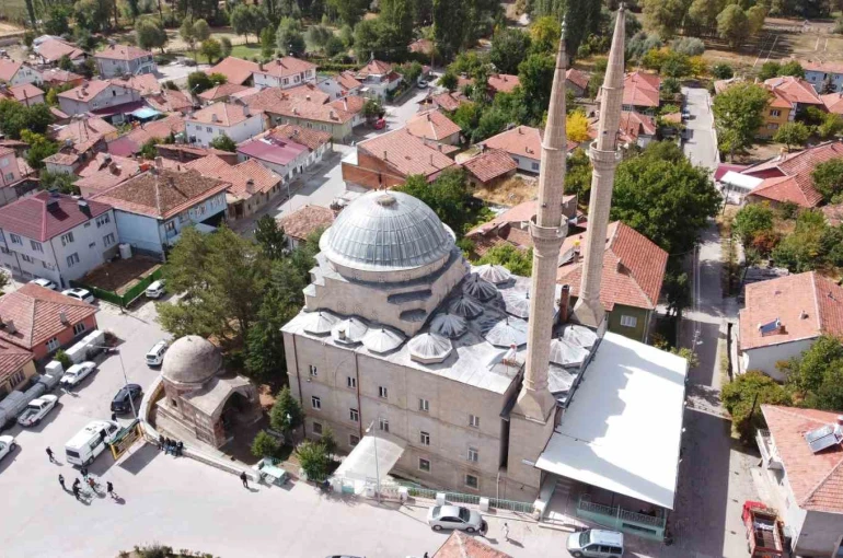 Bozok’un sessiz tanığı: 16. yüzyıldan günümüze Çerkez Bey Türbesi 