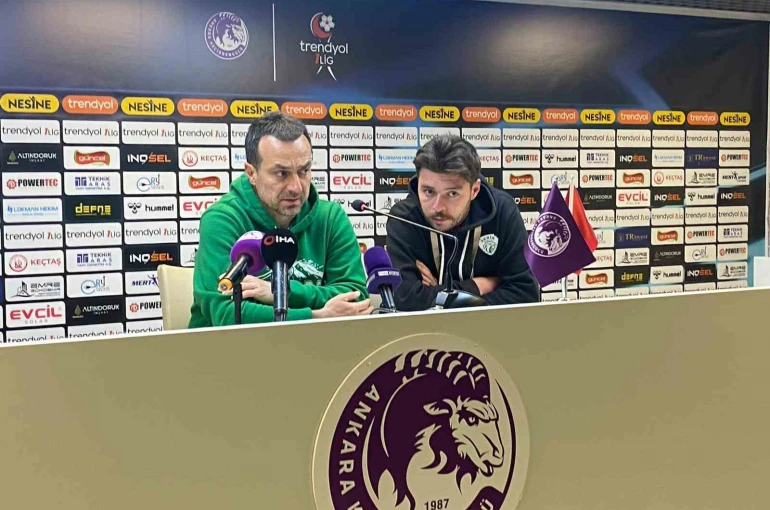 Branimir Petrovic: "Oyunumuzu çok beğenen yoktur ama biz buraya puan almaya geldik"