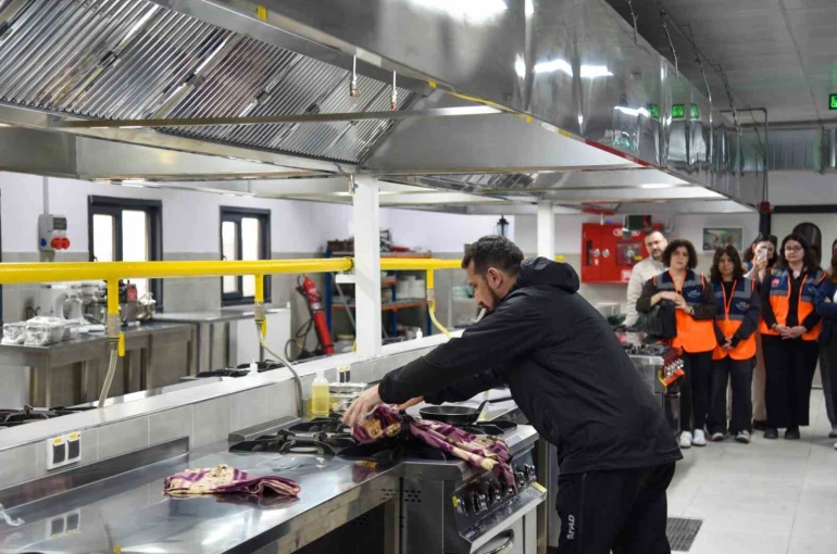 BŞEÜ’de yangına müdahale ve güvenli tahliye eğitimi 