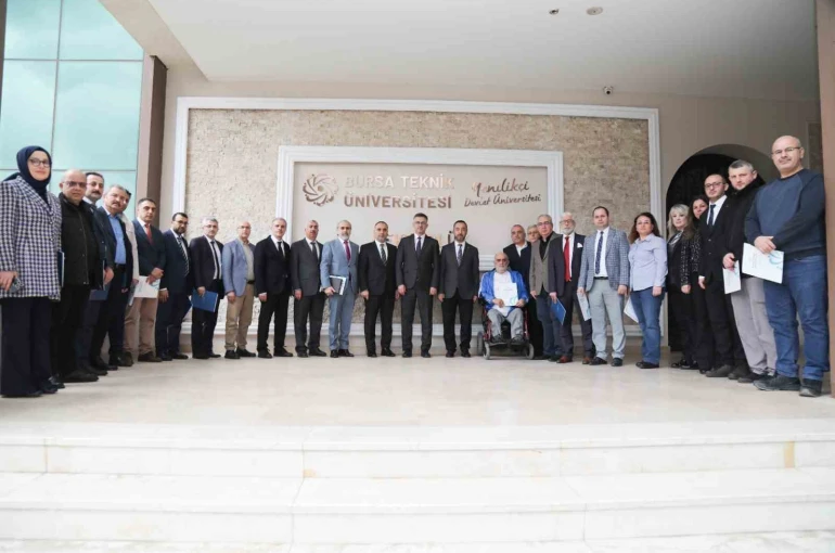 BTÜ’de personele vefa ödülü