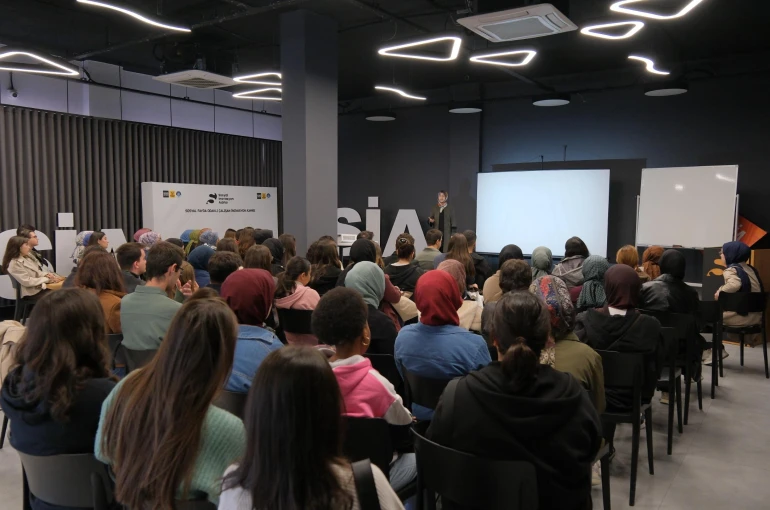 “Bu ders SİA’dayız” programı Sosyal İnovasyon ile buluşturuyor
