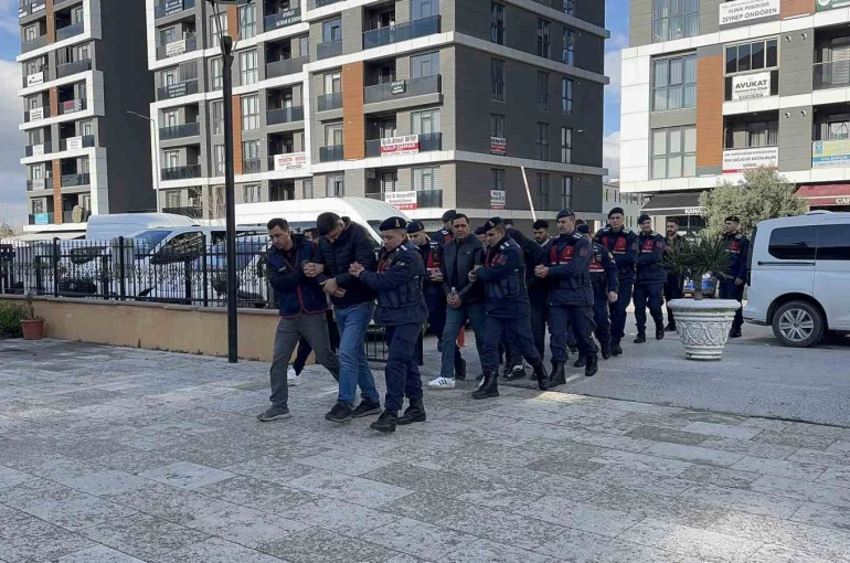 Bu kez bahis oynayan da oynatan da yandı 