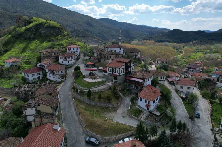 Bu sokaklar açık hava müzesi: Osmanlı’dan günümüze tanıklık eden miras 