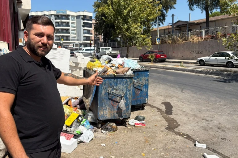 Buca’da başkan değişti, çöp manzaraları aynı kaldı