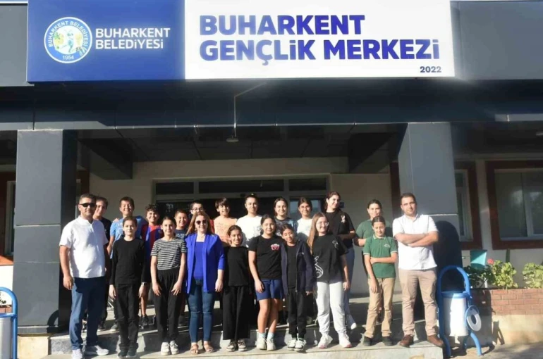 Buharkent’in enerjisi Gençlik Merkezi’nde yükseliyor 