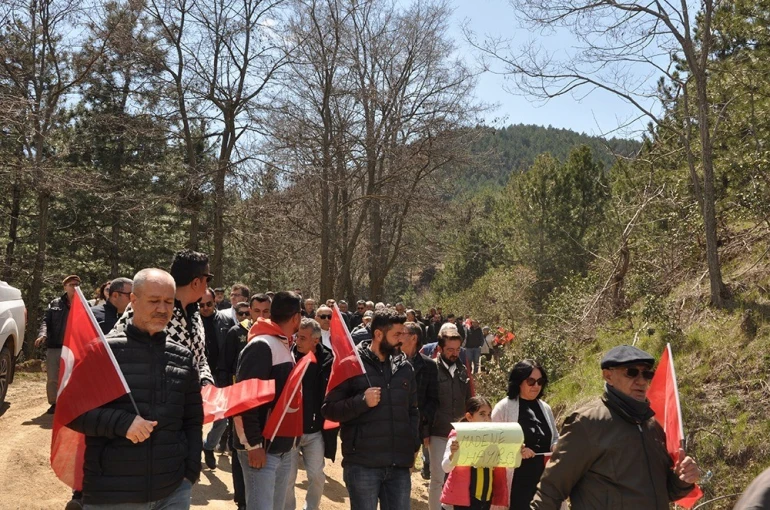 Buldan’da göstericiler maden sahasında yürüyüş gerçekleştirdi 