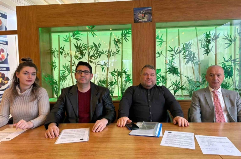 Bulgaristan’ın oy sınırı kararı Edirne’de protesto edildi 