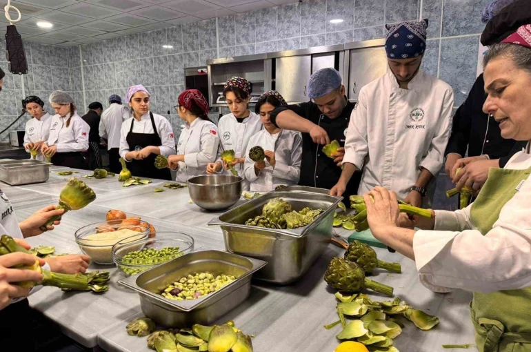 Burhaniye’de Gastronomide zeytinyağı deneyimi gerçekleştirildi 