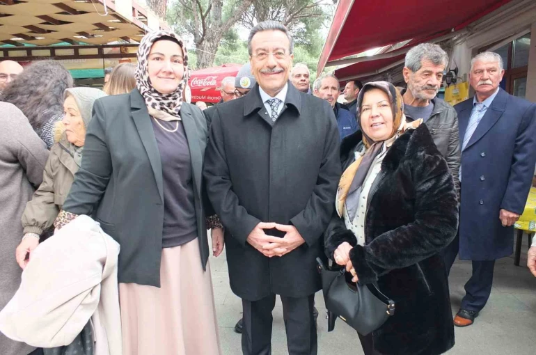 Burhaniye’de kadın muhtarlar bayramlaşma programına katıldı