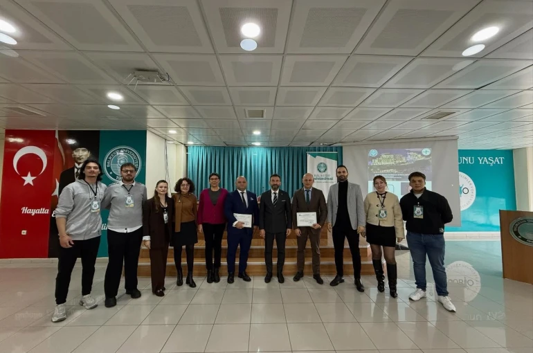 Burhaniye’de Kariyer Günleri devam ediyor 