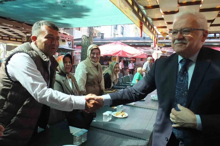 Burhaniye’de resmi bayramlaşma töreni
