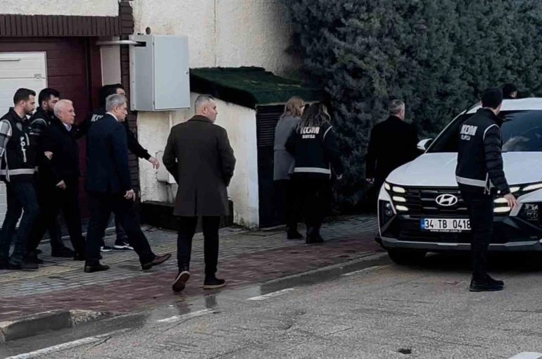 Bursa Büyükşehir Belediye Başkanı Mustafa Bozbey tutuklandı 