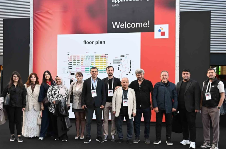Bursa Kumaşları Paris’te genç tasarımcıların vizyonuyla hayat buldu 