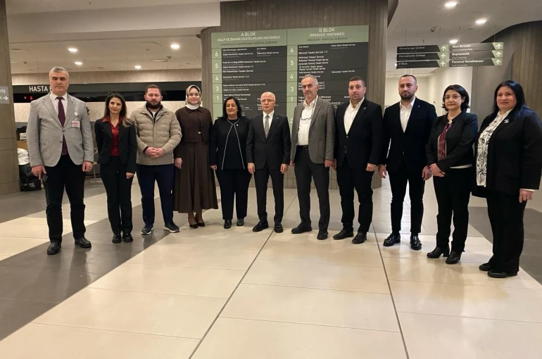 Bursa’da 2026’nın ilk bebeği Şehir Hastanesi’nde dünyaya gözlerini açtı 