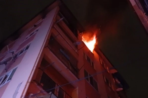 Bursa’da 6 katlı binada yangın paniği 