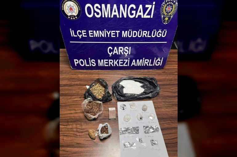 Bursa’da aranan hükümlüler ve uyuşturucu tacirlerine operasyon 