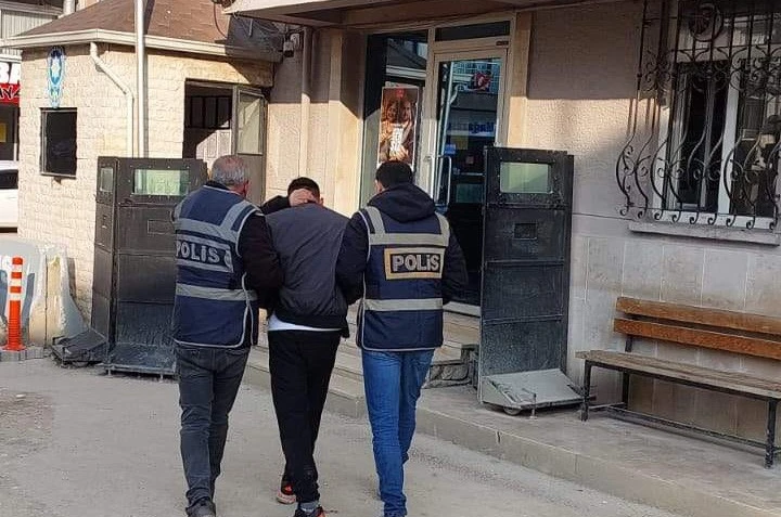 Bursa’da aranan şahıs polis operasyonuyla yakalandı 