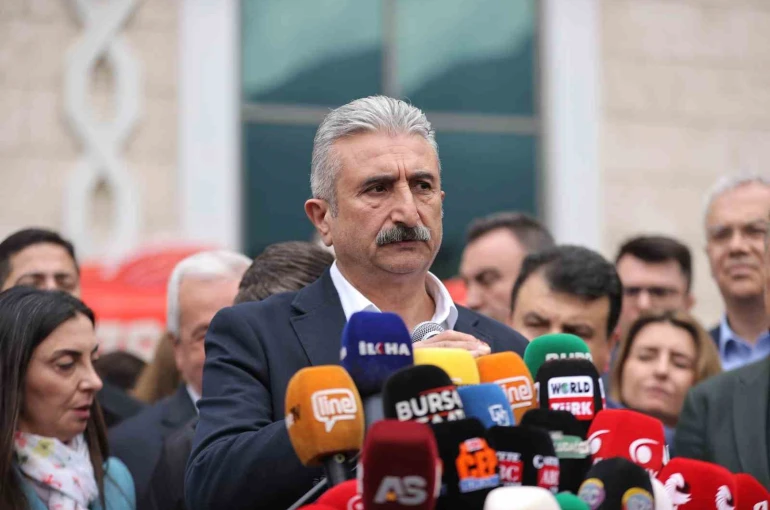 Bursa’da Bozbey’in gözaltına alınmasına CHP’den sert tepki "Halkın iradesi yok sayılamaz" 