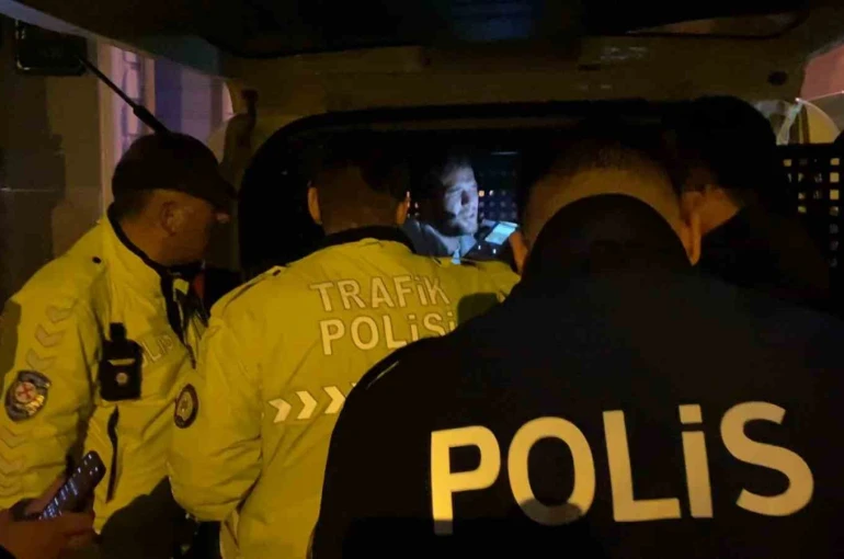 Bursa’da ’dur’ ihtarına uymayan sürücü, 10 kilometrelik kovalamacayla yakalandı 