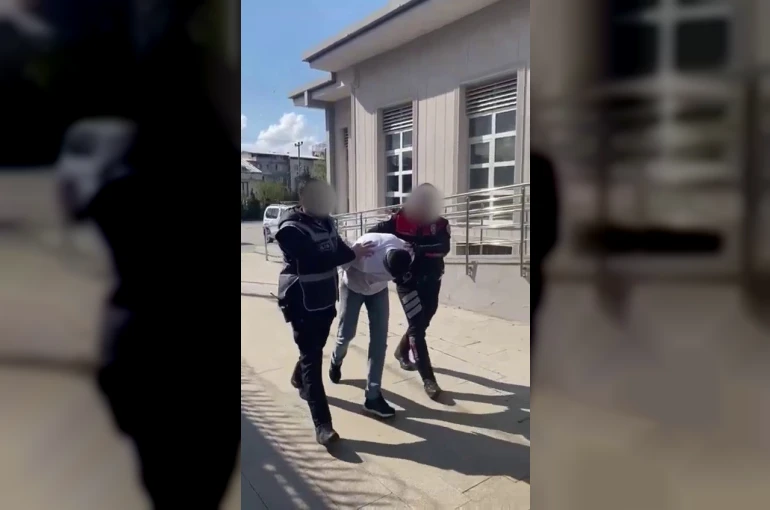 Bursa’da hapis cezası bulunan şahıs uyuşturucu ve silahla yakalandı 