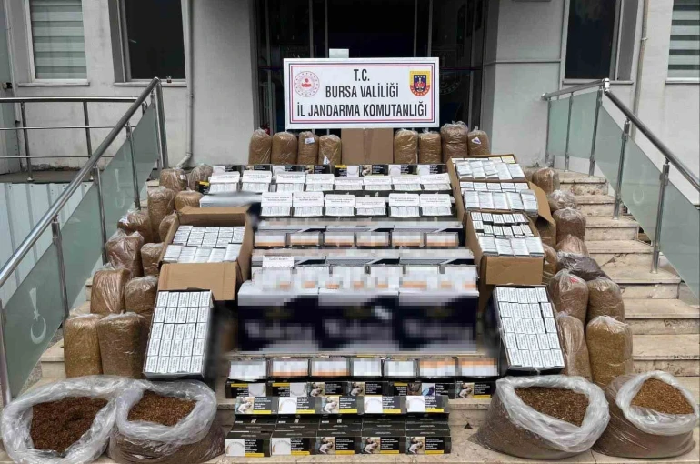Bursa’da kaçak tütün operasyonu: 205 bin adet makaron ele geçirildi 