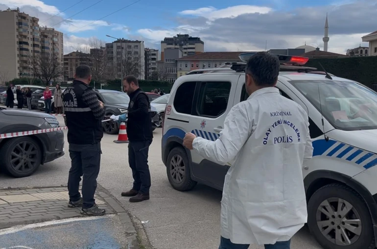 Bursa’da kadın öğretmen okul önünde silahlı saldırıya uğradı 