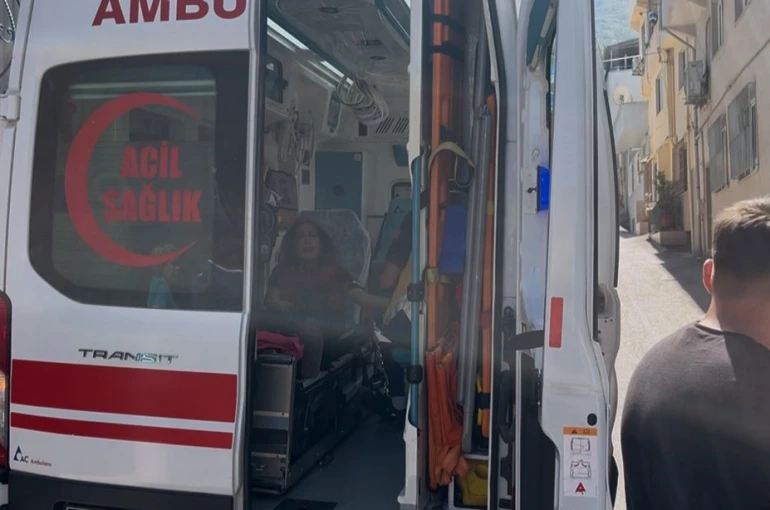 Bursa’da motosiklet bisiklete çarptı: 3 çocuk yaralandı