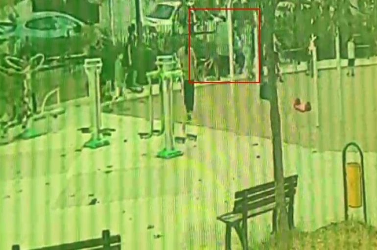 Bursa’da parkta oynayan çocuğa yorgun mermi isabet etti: 1 gözaltı 