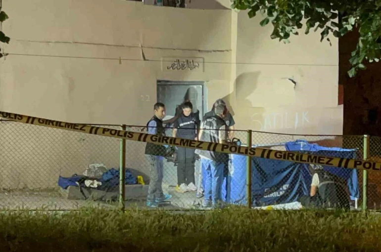 Bursa’da sokak ortasında tartışma kanlı bitti: Karı-Koca hayatını kaybetti 