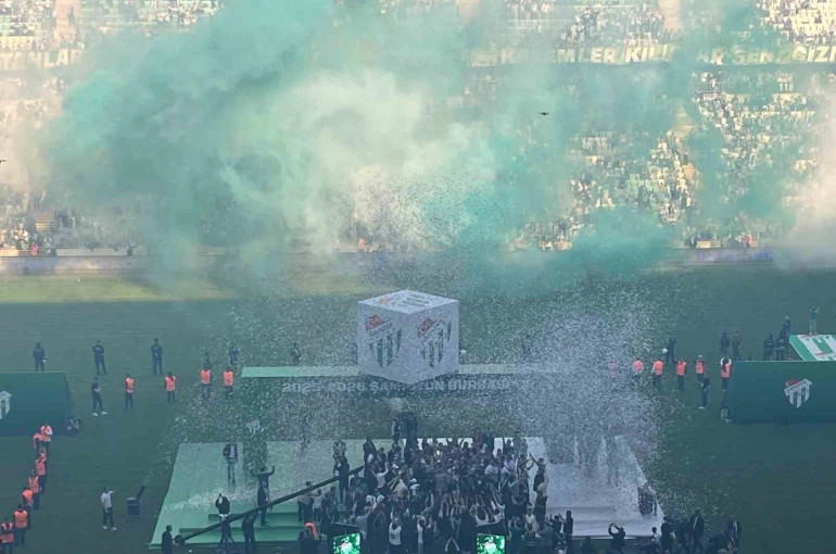 Bursa’da tarihi akşam, timsah geri döndü 