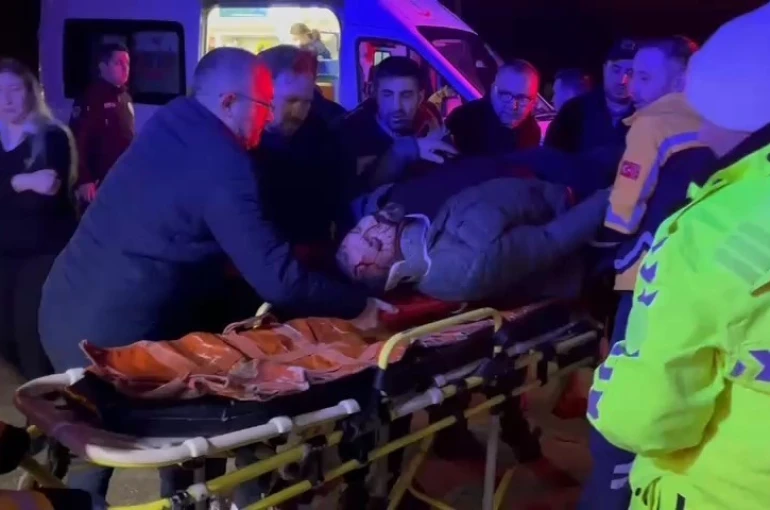 Bursa’da trafik kazasında can pazarı: 4 yaralı 