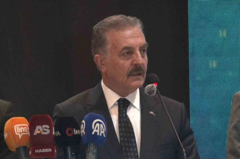 Bursa’da Ülkü Ocakları’nın düzenlediği iftarda birlik ve beraberlik vurgusu 