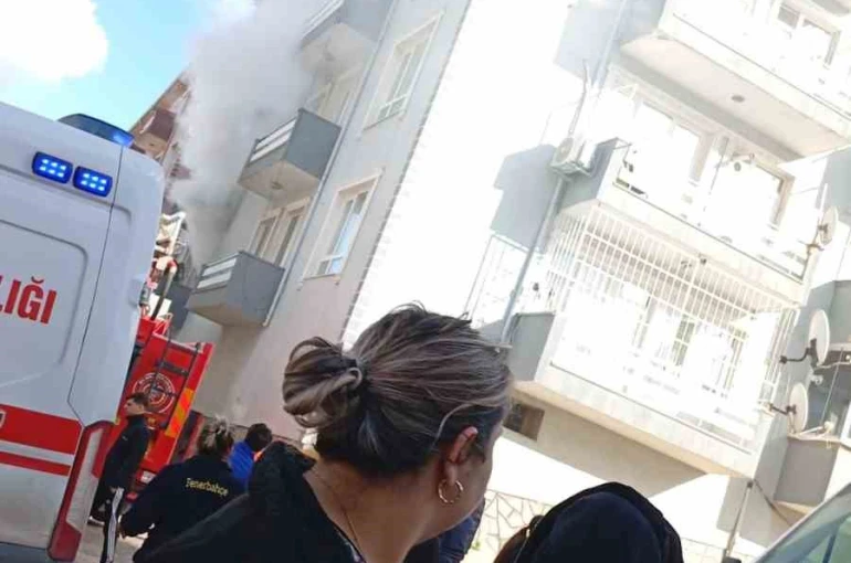 Bursa’da yangın faciası...Yatalak adam alev kapanında kaldı 