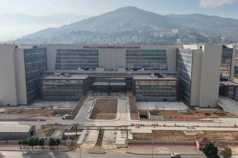 Bursa’nın en büyük acil servisli hastanesi açılmak için gün sayıyor 