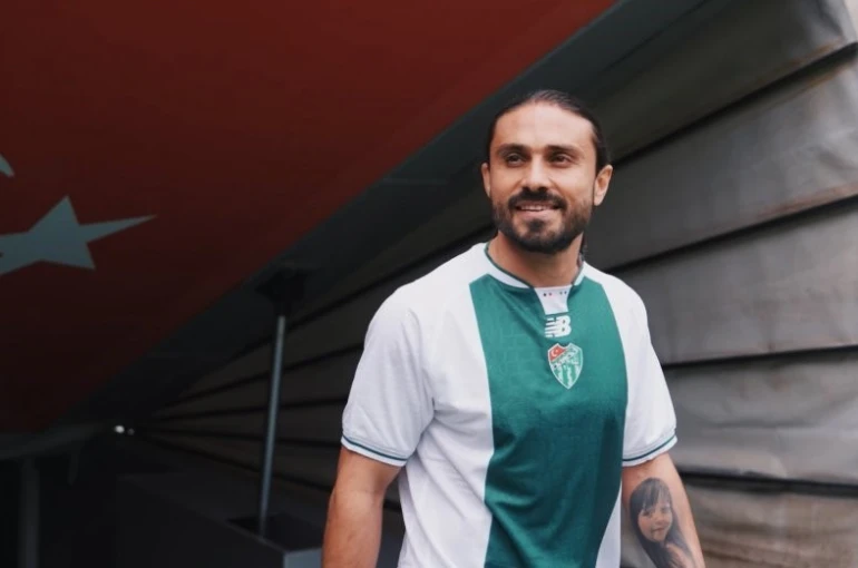 Bursaspor ilk transferini açıkladı Halil Akbunar