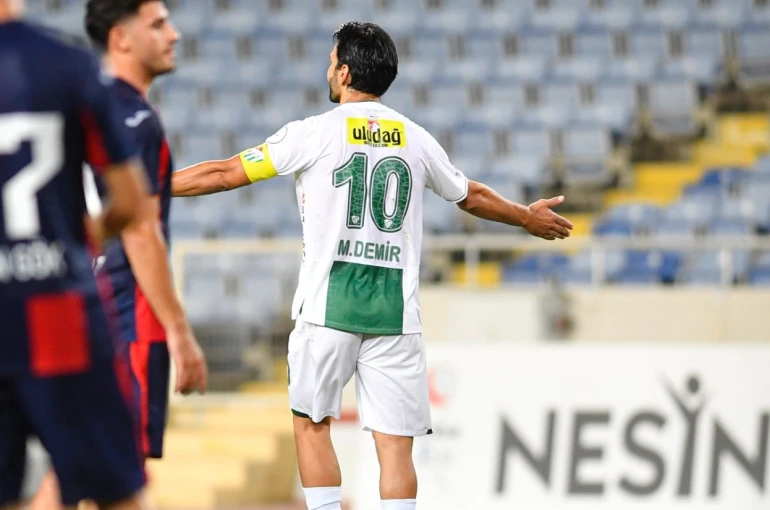 Bursaspor Teknik Direktörü Çağlayan’dan Muhammet Demir açıklaması 