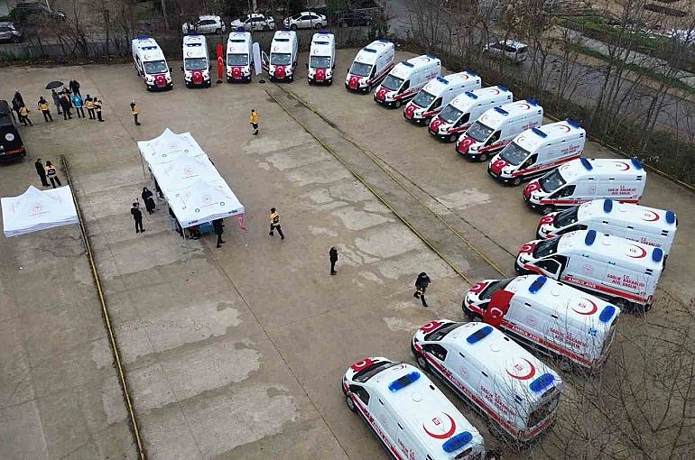 Bursa’ya 17 yeni 112 acil ambulansı 
