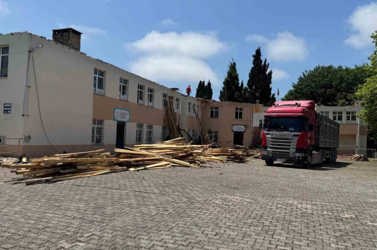 Büyük Tekke halkı yeni okul için çağrıda bulundular 